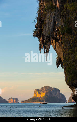 Phra Nang Beach, péninsule de Railay, province de Krabi, Thaïlande Banque D'Images