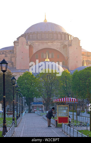 Sainte Sophie, la mosquée Sainte-Sophie (), l'église de la Sainte Sagesse, Istanbul, Turquie Banque D'Images