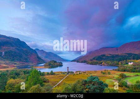 Royaume-uni, Ecosse, Highland, Loch Shiel, Glenfinnan, Glenfinnan Monument aux 1745 débarquement de Bonnie Prince Charlie au début de l'Insurrection Jacobite Banque D'Images