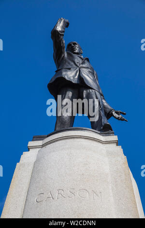 Royaume-uni, Irlande du Nord, Belfast, Stormont accueil à l'Assemblée d'Irlande du Nord, la statue de Lord Edward Carson (MP Unioniste considéré comme le père fondateur de l'état de NI) Banque D'Images