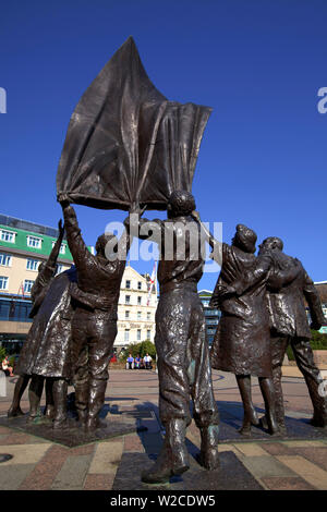 Sculpture de libération, Place de la libération, St Helier, Jersey, Channel Islands Banque D'Images