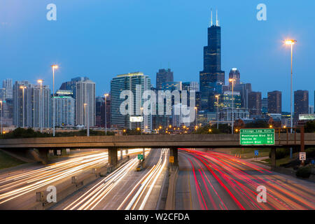 États-unis, Illinois, Chicago, Interstate menant au centre-ville Banque D'Images