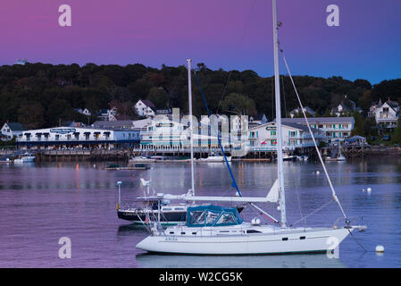 USA, Maine, Ogunquit, bateaux, dusk Banque D'Images