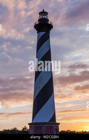 USA, Caroline du Nord, Cape Hatteras National Saeshore, Buxton, Cape Hatteras Lighthouse, b. 1870, la brique la plus haute structure dans l'US Banque D'Images