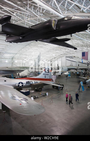 USA, Ohio, Ashland, Strategic Air & Space Museum, U-2 spyplane et WW2 bombardier B-17 de l'époque Banque D'Images