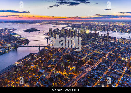 One World Trade Center, Manhattan et Brooklyn Bridges, Manhattan, New York City, New York, USA Banque D'Images