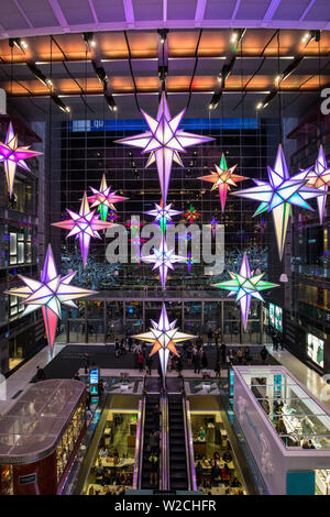 Colombus Circle shopping mall, Manhattan, New York City, New York, USA Banque D'Images