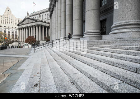 Cour de District des États-Unis (New York Cour suprême dans l'arrière-plan), Lower Manhattan, New York City, New York, USA Banque D'Images