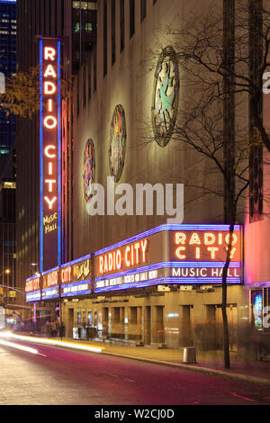 USA, New York, Manhattan, Rockefeller Center, Radio City Music Hall Banque D'Images