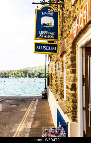 Salcombe lifeboat station museum, Salcombe, Devon, UK, Angleterre, musée de sauvetage, de la construction, de l'inscription, l'extérieur, l'extérieur, Salcombe Devon UK Banque D'Images