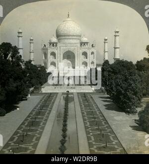 "Le Taj Mahal, Agra, Inde", 1902. Créateur : Inconnu. Banque D'Images