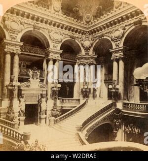 "Escalier de Grand Opera House, Paris, France, c1900. Créateur : Inconnu. Banque D'Images