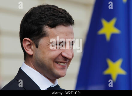 Le Président ukrainien Volodymyr Zelensky assiste à la 21e sommet UE-Ukraine à Kiev, Ukraine. Les fonctionnaires ont une réunion pour discuter de commerce, les réformes économiques, et les relations avec la Russie, dans la capitale ukrainienne. Banque D'Images