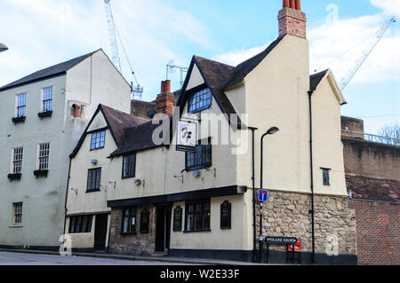 Le Jolly Farmers Pub est l'une des plus anciennes maisons publiques dans l'Oxfordshire et dans les temps modernes le moyeu central de la vibrante scène gay d'Oxford. Banque D'Images