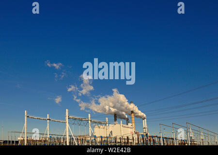 Port de Rotterdam, HOLLAND ZUID / Pays-Bas - février 15, 2008 : e.sur le charbon centrale électrique en maasvlakte 1 Banque D'Images