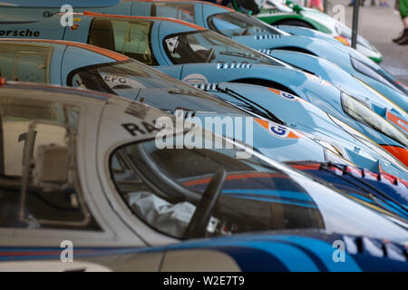 24 Heures du Mans Porsche 917 Voiture de course en ligne et du Golfe livrée Martini à Goodwood Festival of Speed 2019, Chichester, West Sussex, Angleterre, Royaume-Uni Banque D'Images