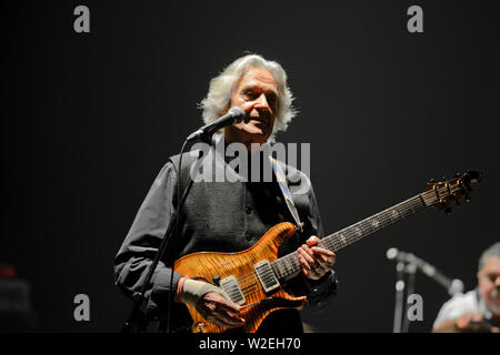 La guitare jazz legend John McLaughlin Banque D'Images