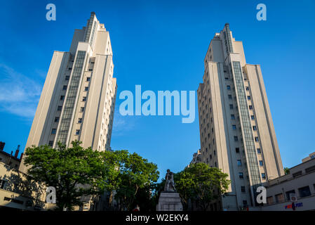 Les gratte-ciel de Villeurbanne - les gratte-ciel de Villeurbanne, un ensemble architectural moderniste situé dans la municipalité de Villeurbanne buil Banque D'Images