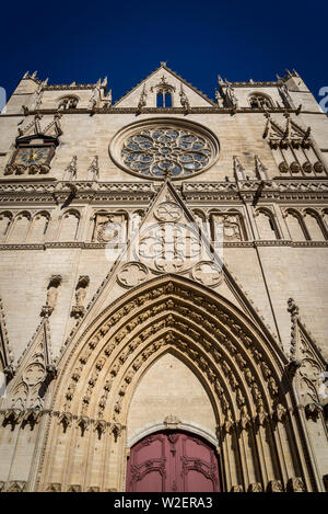 La Cathédrale de Lyon, Cathédrale Saint-Jean-Baptiste de Lyon, une église catholique romaine situé sur la place Saint-Jean. La cathédrale est dédiée à Saint John Banque D'Images