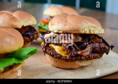 La cuisine végétarienne des hamburgers sans viande faite d'ingrédients à base de plante burgers Végétaliens Banque D'Images