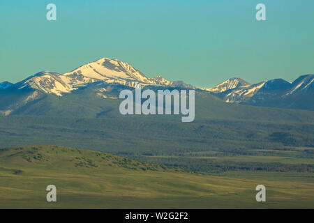 les montagnes et les contreforts de beaverhead ont été vus depuis le col de big hole près de jackson, montana Banque D'Images