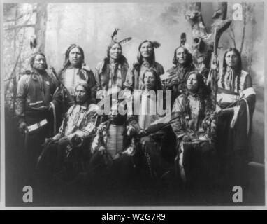 Le chef Jack Red Cloud (Sioux) et les chefs Banque D'Images