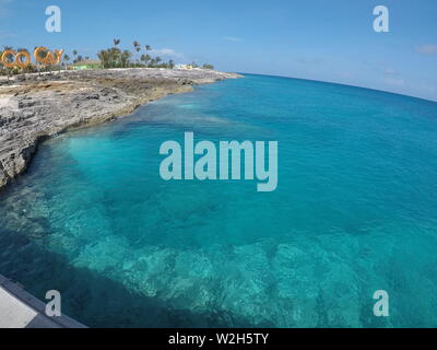 La journée parfaite au Cocoa Cay aux Bahamas Banque D'Images