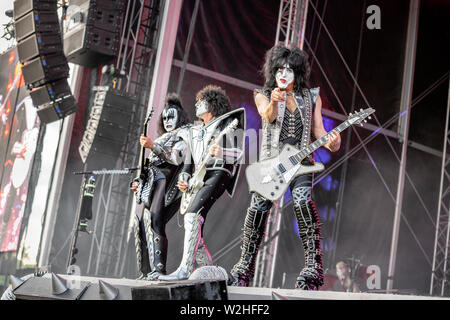 Oslo, Norvège - 27 juin, 2019. Le groupe de rock américain Kiss performe un concert lors de la fête de la musique norvégienne de tonnes de 2019 à Oslo. Ici le chanteur et le bassiste Gene Simmons vu sur scène avec guitaristes Tommy Thayer et Paul Stanley. (Photo crédit : Gonzales Photo - Terje Dokken). Banque D'Images