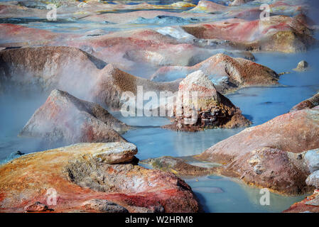 Sol de Manana, geysers et dans la zone géothermique sur Lipez province, Potosi, Bolivie Banque D'Images