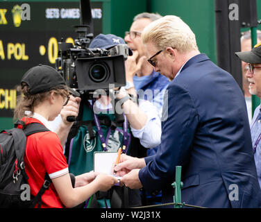 Londres, Royaume-Uni, le 9 juillet 2019 : Boris Becker promenades à travers le All England Lawn Tennis et croquet Club à Londres. Crédit : Frank Molter/Alamy live news Banque D'Images