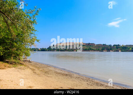 Novi Sad, Serbie - 3 juillet 2019 : sortie de la forteresse de Petrovaradin home music festival à Novi Sad, vue de la rivière du Danube Banque D'Images