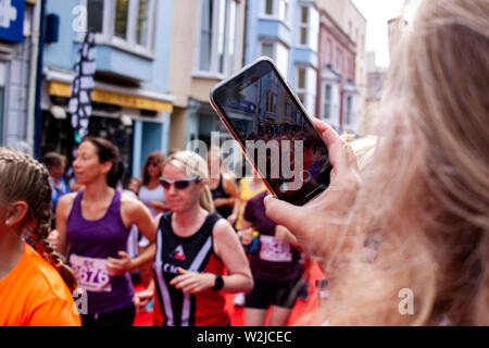 Tenby, Pays de Galles. 8 juillet 2019. Pays de Galles marathon sur le troisième jour de cours long week-end de Triathlon de Tenby. Banque D'Images