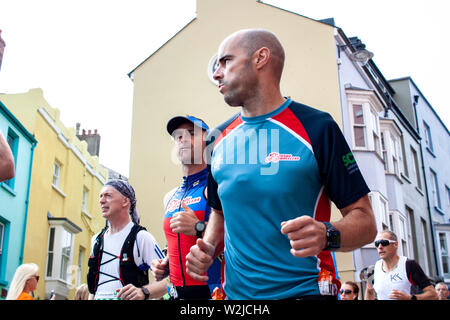 Tenby, Pays de Galles. 8 juillet 2019. Pays de Galles marathon sur le troisième jour de cours long week-end de Triathlon de Tenby. Banque D'Images