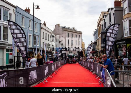 Tenby, Pays de Galles. 8 juillet 2019. Pays de Galles marathon sur le troisième jour de cours long week-end de Triathlon de Tenby. Banque D'Images