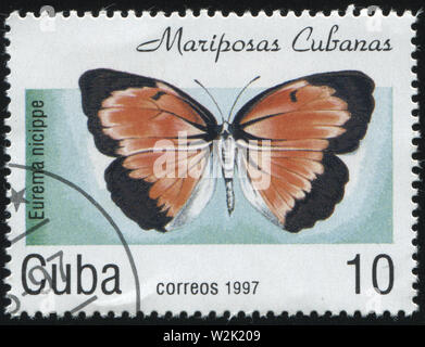 Russie KALININGRAD, 25 mars 2019 : timbres par Cuba montre beau papillon, vers 1997 Banque D'Images