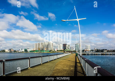 Singapour - 12 Jan 2019 : Woodlands Waterfront Park est un parc situé à l'ouest de la route de l'Amirauté à Singapour et surplombe le détroit de Johor. Banque D'Images