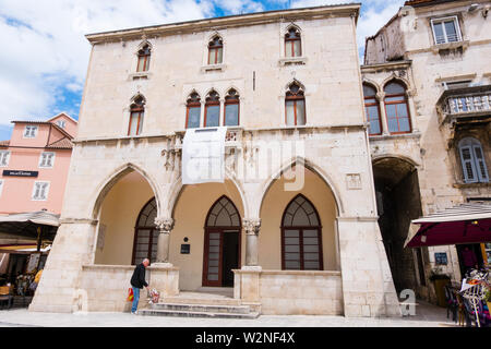 Stara Gradska Vijecnica, Ancien hôtel de ville, maisons art museum, Narodni trg, vieille ville, Split, Dalmatie, Croatie Banque D'Images