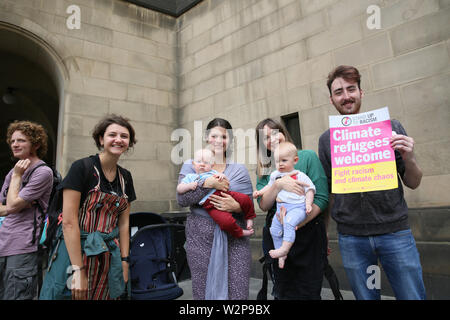 Manchester, UK, 10 juillet, 2019. Manchester Conseil déclare une urgence climatique. La tribune était pleine de militants du climat, l'Extension de l'hôtel de ville de Manchester, Manchester, Royaume-Uni. Crédit : Barbara Cook/Alamy Live News Banque D'Images