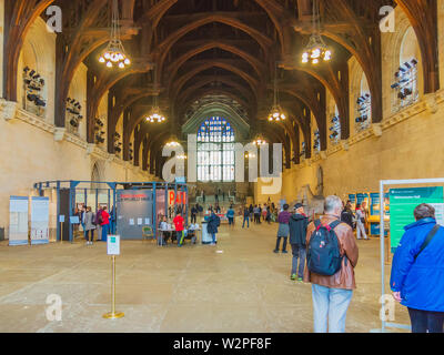 Westminster Hall est le plus ancien bâtiment de la Westminster Palace. Aujourd'hui, il est utilisé pour les événements publics, les cérémonies et les mensonges en état. Banque D'Images