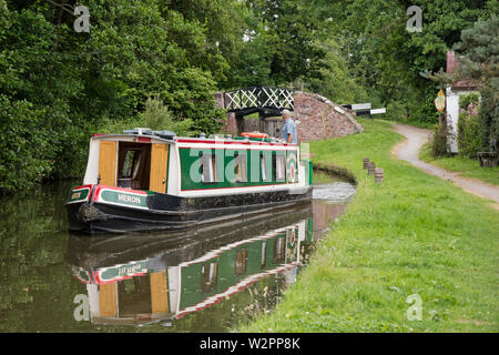 Sur le Narrowboats Stratford Upon Avon Canal entre Lapworth et Lowsonford, Warwickshire, England, UK Banque D'Images