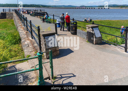 Arnside Pier sur la rivière Kent en Cumbria. Banque D'Images