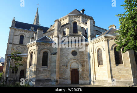 Église située dans la ville d'Argenteuil et nommé Basilique Saint Denys. La France. Banque D'Images