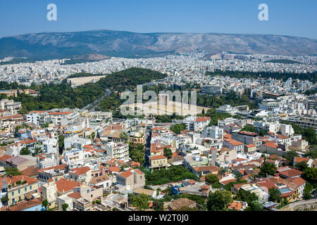 Athènes, Grèce, 9 juillet 2019 - Le Temple de Zeus Olympien également connu sous le nom de l'Olympieion ou colonnes de la Zeus Olympien, est un ancien temple colossal à Banque D'Images