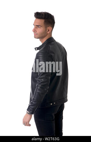 Jeune homme beau debout en studio Banque D'Images