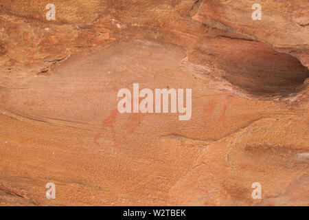 Ancienne grotte préhistorique peintures dans les Montes Universales à Albarracin Aragon Espagne Banque D'Images