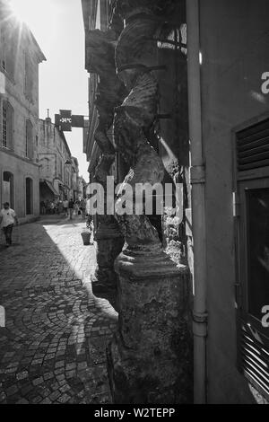 Arles en France est une ville médiévale et de la capitale mondiale de la photographie Banque D'Images