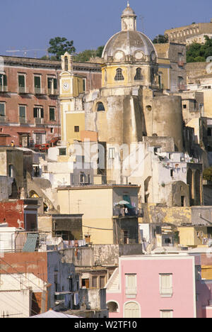 Église de San Michele Arcangelo, corricella, île de Procida, Campanie, Italie Banque D'Images