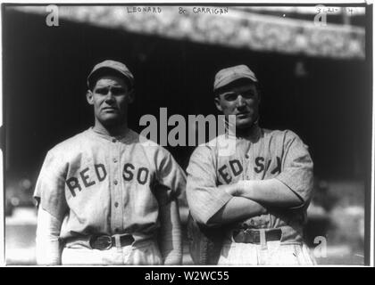 Hubert Dutch Leonard (à gauche) & Bill Carrigan (à droite), les joueurs des Boston Red Sox Banque D'Images