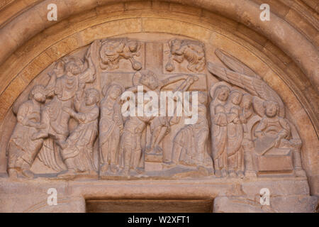 Basilique de San Isidoro, León, Espagne. Le tympan de la porte du pardon de décoration Banque D'Images