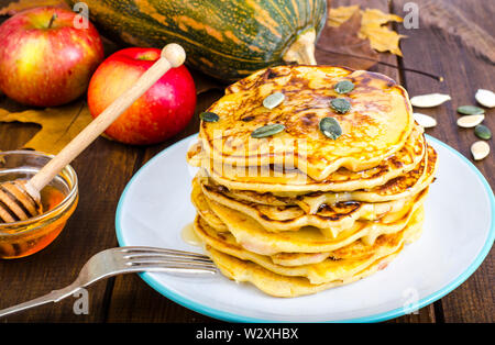 Crêpes végétales à la citrouille Banque D'Images